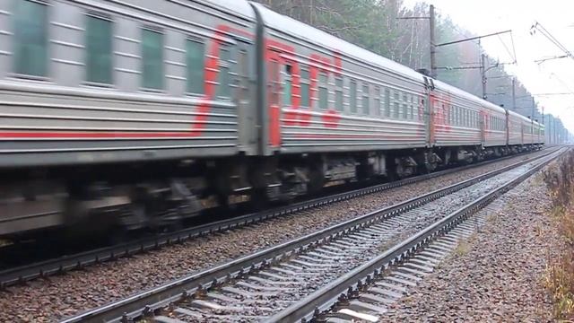 ЧС2Т-1019 (РЖД/Окт, ТЧ-8) с поездом №378 СПб - Лабытнанги (РЖД/ФПК/Сев) смотреть онлайн