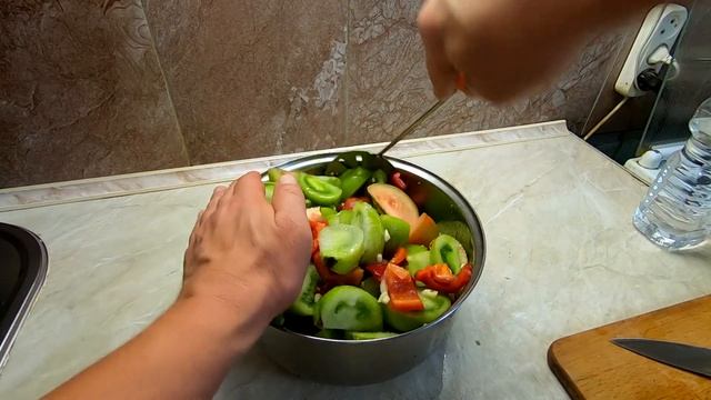 Зеленые помидоры с острым перцем... за 2 часа!!!