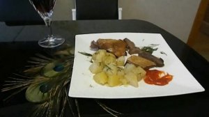 Едят ли мясо и яйца павлинов
