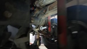 Замена нижних саленблоков передней Тарсионной подвески Ивеко Дейли 35С15,с 2002г по настоящ.время.