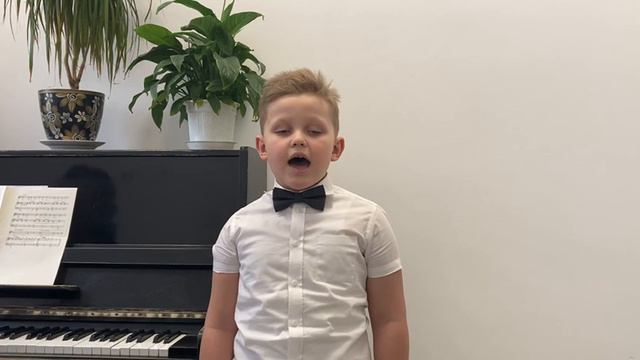 "Наша Родина сильна", Исполняет: Вайтюк Марк, 7 лет