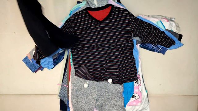 Продано! 150-072 #175 Ночные рубашки теплые + пижамы Экстра+крем Осень-зима Германия смотреть онлайн