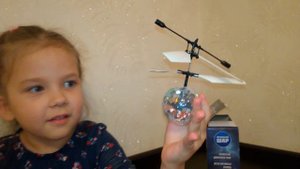 Летающий шар светящийся музыкальный Распаковка Unboxing flying ball