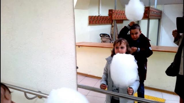 Мы отдыхаем и гуляем в Симферополе... Цирк... 02.04.2017 смотреть онлайн