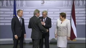 Jean-Claude Juncker drunk and bitch slaps leaders