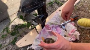 В полевых условиях - Замена трансмиссионного масла в редукторе лодочного мотора Mercury 3.3