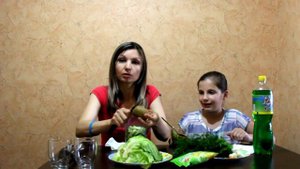 Самый ЗЕЛЕНЫЙ СМУЗИ В МИРЕ ЧЕЛЛЕНДЖ Зеленее не бывает Видео для Детей // Ирочка Инфо