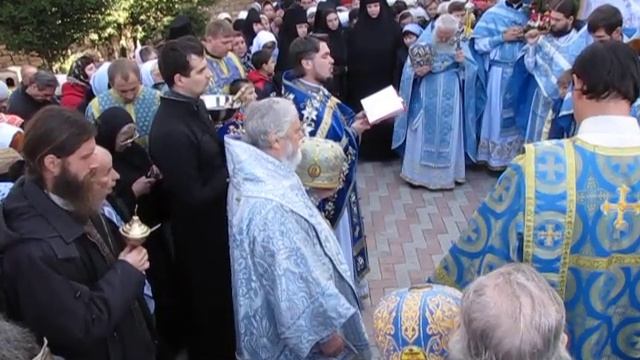 Престольный праздник в Феодосийском Казанском соборе смотреть онлайн