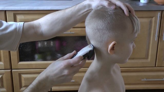Супер стрижка для мальчиков! Фирменная от нашего канала! смотреть онлайн
