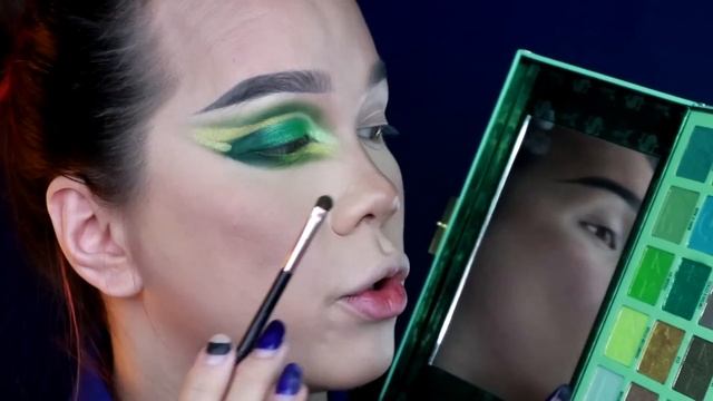 BLOOD MONEY - JEFFREE STAR /// ЛУЧШАЯ ЗЕЛЕНАЯ ПАЛЕТКА? смотреть онлайн