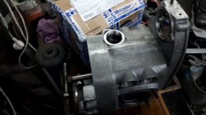 Передняя опора коленвала мотоцикла Урал . Существенная заводская недоработка.