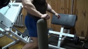 Макеев Андрей тренировка - бицепс трицепс  10 09 2012г