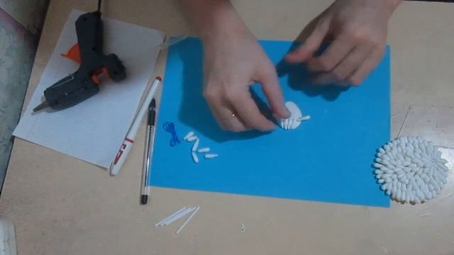 Новогодняя игрушка ИЗ ВАТНЫХ ПАЛОЧЕК своими руками / Делаем с детьми / смотреть онлайн