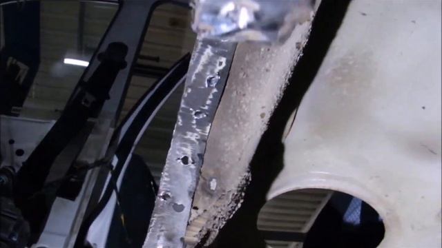 Ремонтируем авто сами ( замена днища автомобиля ) смотреть онлайн