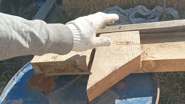 Простейшее приспособление для гнутья длинной арматуры для армопояса перекрытия. смотреть онлайн