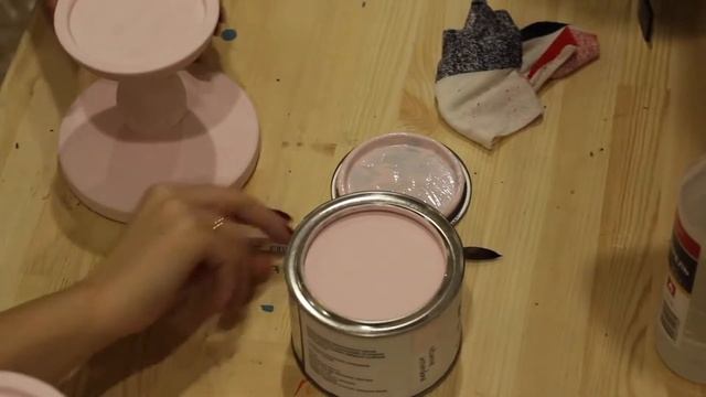 Копия видео "Как перекрасить металлический подсвечник" смотреть онлайн