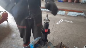 Замена передних стоек Daewoo Matiz