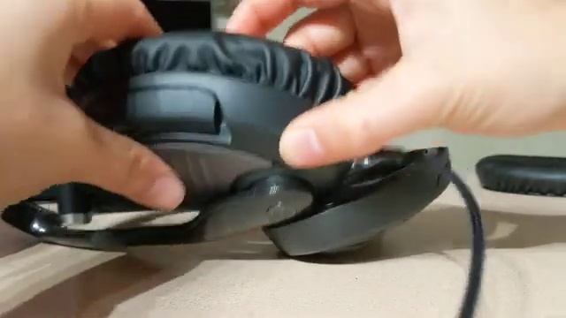 Replacing the Senneheiser PC 350 SE ear pads смотреть онлайн