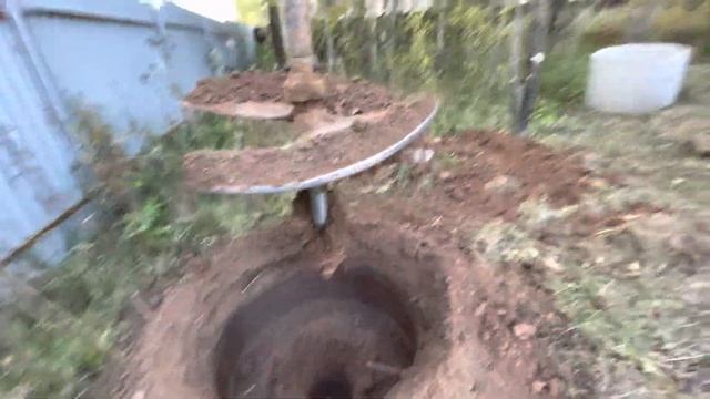 Колодец за час !!!! Это реально!!!! Копка колодца машиной!!!! смотреть онлайн