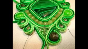 МК сутажный зелёный кулон.mp4