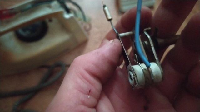 Разборка утюга Dezal nowa dęba, в нём серебро, медь и другие металлы смотреть онлайн