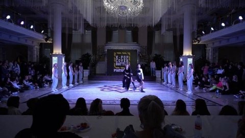 S.CREW - BLACKPINK- SHUT DOWN