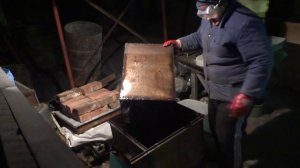 Проварка корпусов улья в парафине