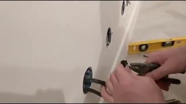 Установка и подключение двойной розетки на 16 А с заземлением – электричество 220 Вольт на видео смотреть онлайн