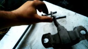 Как Заменить переднюю подушку двигателя автомобиля ВАЗ 2115,2114,2113,2199,2109,2108