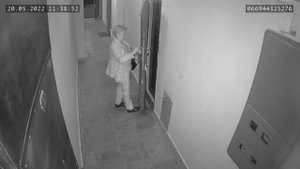 ? колдует !!!