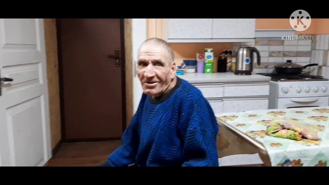 У деда Матвея стены высохли, дверные откосы сделаны. смотреть онлайн