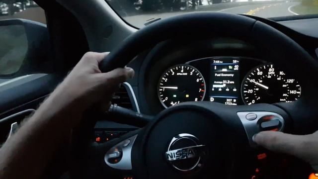 Habilitando o piloto automático cruise control no Nissan Sentra 2019
