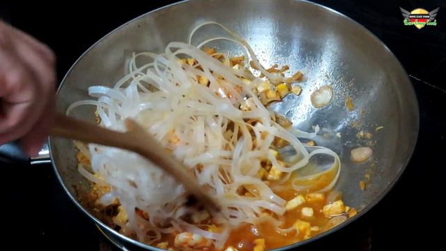 Shrimp Pad Thai Recipe | Shrimp Fried Noodles Thai Style Recipe