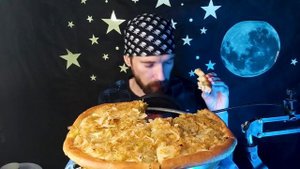 АСМР МУКБАНГ ВЕГЕТАРИАНСКАЯ ПИЦЦА С КАПУСТОЙ ИТИНГ