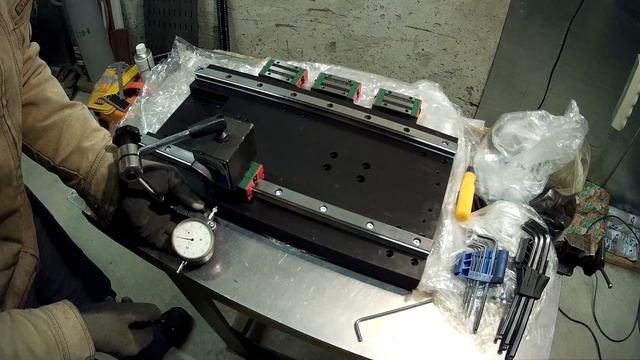 #3 - Гаражное станкостроение. Установка профильных направляющих Z смотреть онлайн