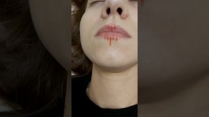 АирисКом студенты учатся: разметка линий перед введением филлеров в губы.