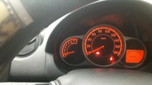 Замена панели приборов Mazda Demio DE3FS на панель с тахометром