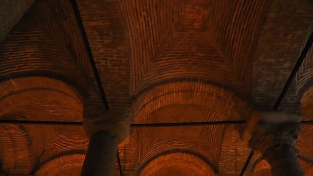 Стамбул. Цистерна Базилика (Yerebatan Sarnıcı). Istanbul. Basilica Cistern