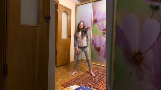 Ну што ждали клип плохая девочка смотреть онлайн