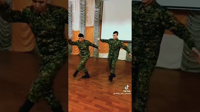 Лезгинка vs Қара Жорға. Солдаты танцуют.📍Воинская часть, Казахстан 🇰🇿 Tik Tok. 2022 г. смотреть онлайн