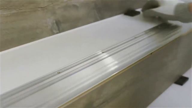 Отделка лестницы ламинатом и профилем Quick Step. Дешевле пола нет. смотреть онлайн