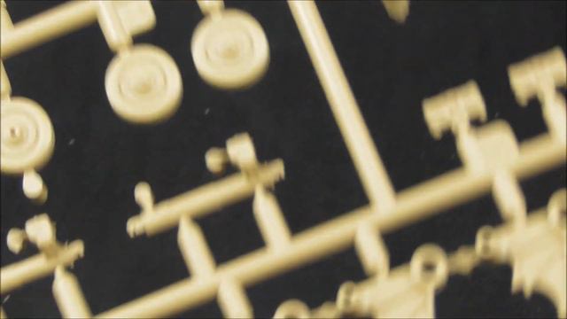 MBK packt aus #176 - 1:35 Sherman M4A3E8 Easy Eight (Rye Field Model 5028) смотреть онлайн