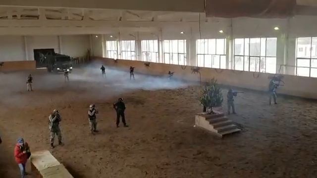 Новогоднее выступление "Грома" в манеже конюшни ППС г.Волжского смотреть онлайн