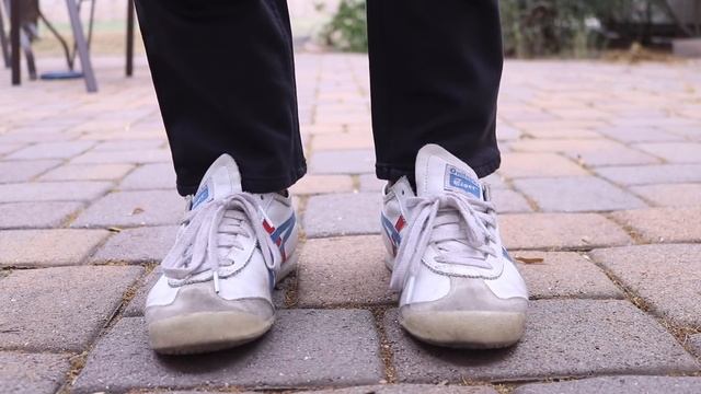 Why I'm Retuning My Banana Republic Traveler Pants смотреть онлайн