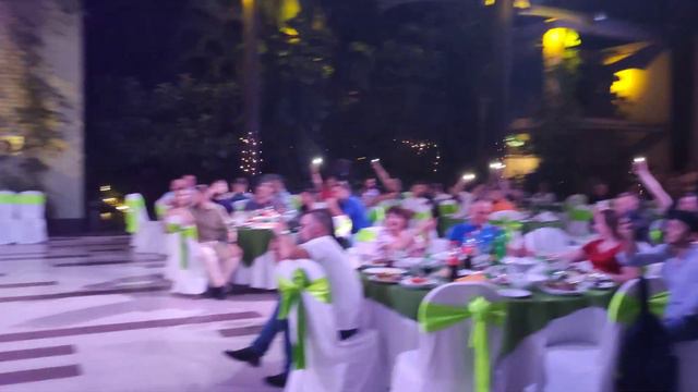 Друг мой Атаджан исполняет песню Басты на празднике в честь дня строителей в Бангладеше 🤟🥳 смотреть онлайн