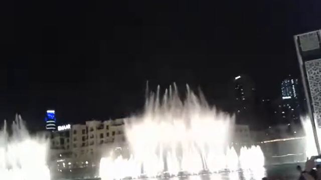 Фонтан Дубай — музыкальный фонтан смотреть онлайн