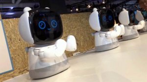 Технику будущего показал в Берлине, на выставке электроники