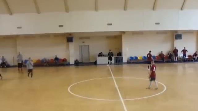 29.12.13 Футзал "Изумруд" 6-5 "ИнваспортЛуганск" смотреть онлайн