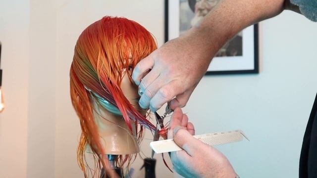 WOLF CUT HAIR TUTORIAL / THE LATEST TREND INSTAGRAM TREND