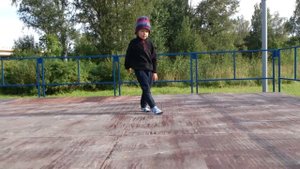 Руслан 5 лет, танцует Брейк Данс